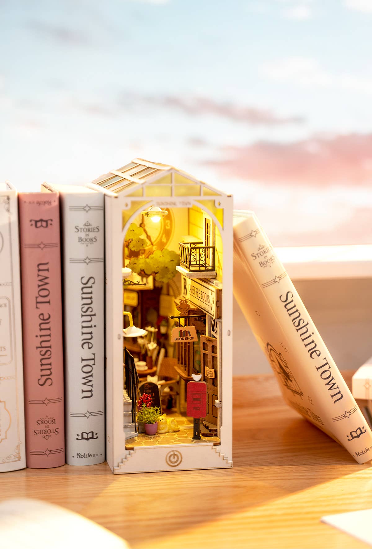 DIY Book Nook Bookend - Sunshine Town -  from The Bookhouse Broughty Ferry- Just £39.95! Shop now