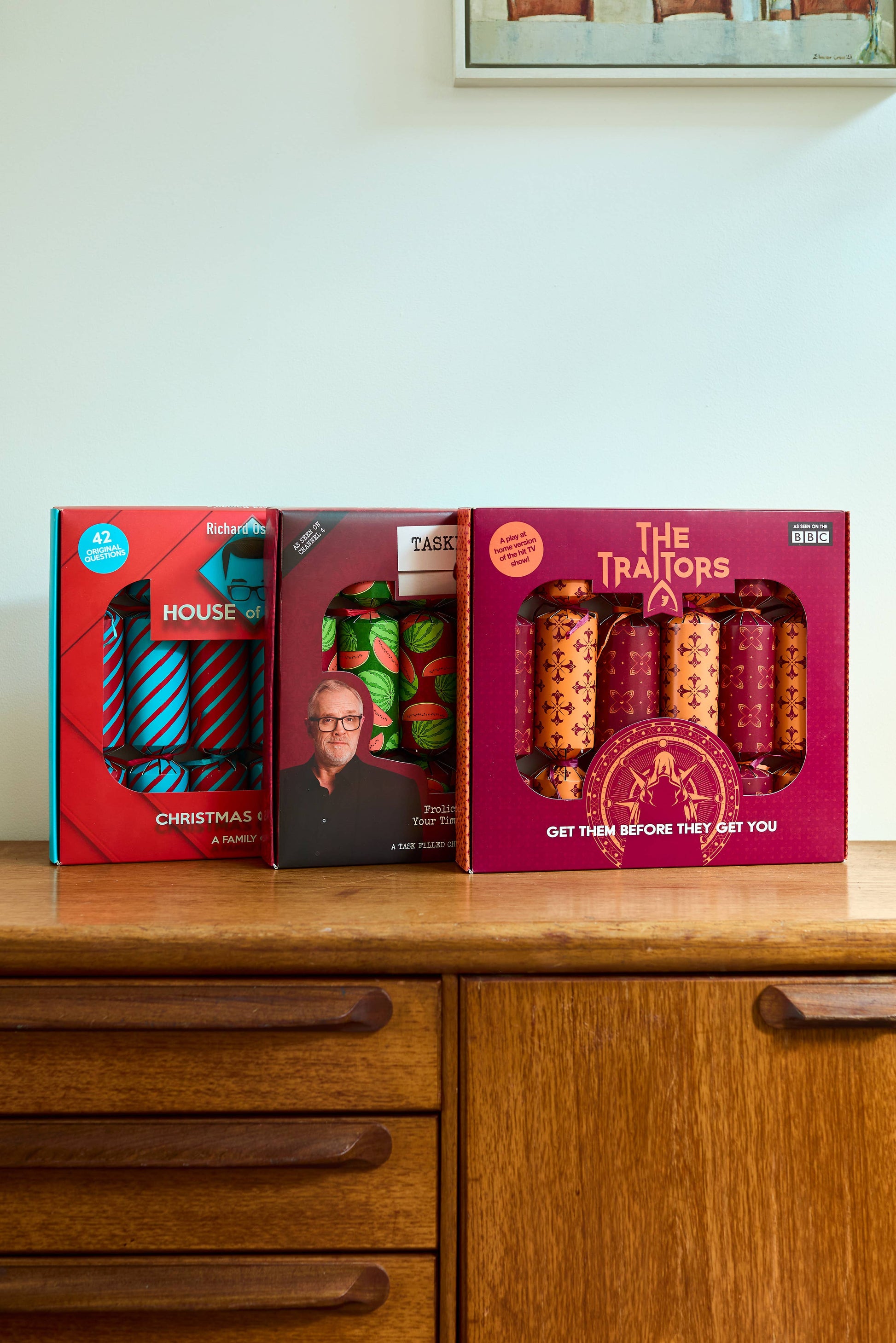 Official The Traitors Christmas Crackers - Set of 6 -  from The Bookhouse Broughty Ferry- Just £22.50! Shop now